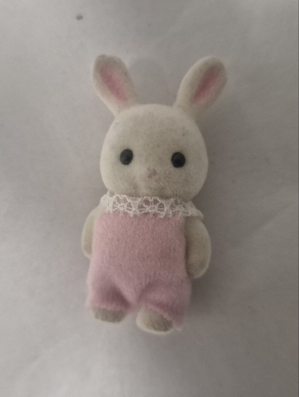 Calico Critters Sylvanian Families Snow Rabbit Baby Pink